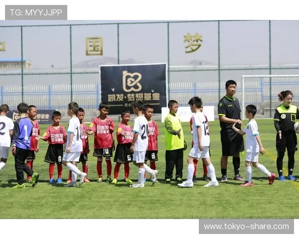 凯发足球官网提供的实时比分和赛事直播让你足不出户也能享受足球盛宴